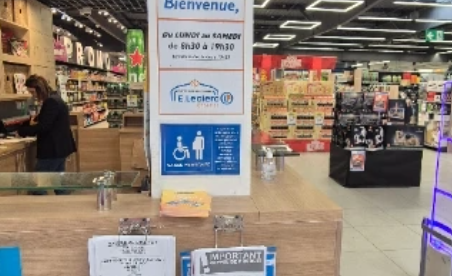 Support mis en situation dans le point de diffusion