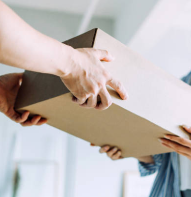 Livraison de supports publicitaires DIFFMEDIA dans les commerces de proximité